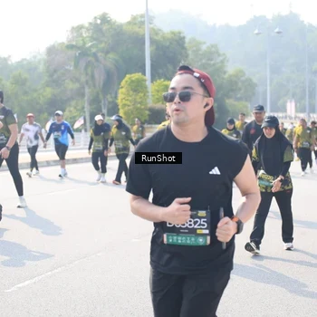Runner Photo 6931141
