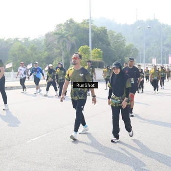 Runner Photo 6931151