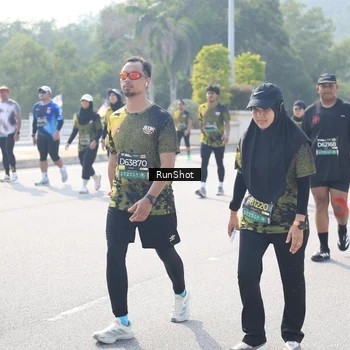 Runner Photo 6931156