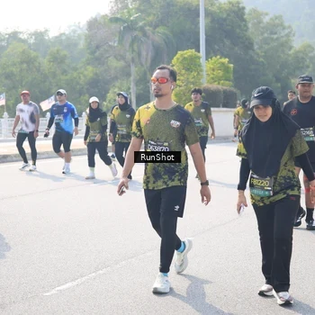 Runner Photo 6931157