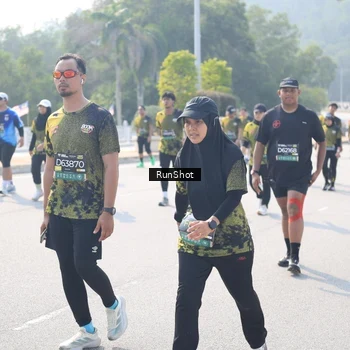 Runner Photo 6931158