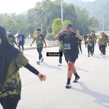 Runner Photo 6931168