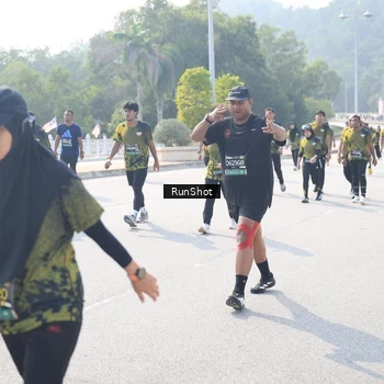 Runner Photo 6931172