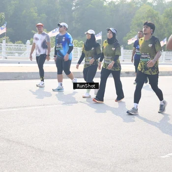 Runner Photo 6931182