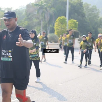 Runner Photo 6931189