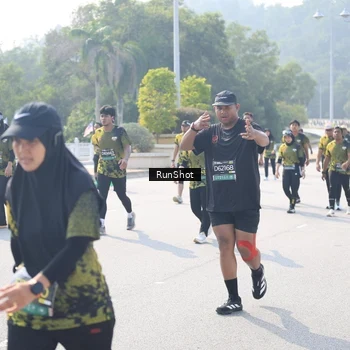 Runner Photo 6931193