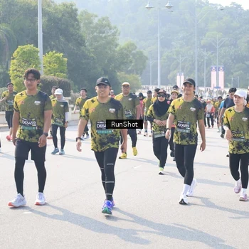 Runner Photo 6931241
