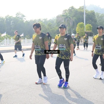 Runner Photo 6931245