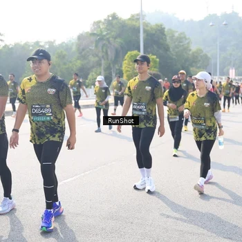 Runner Photo 6931251