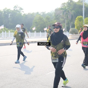Runner Photo 6931273