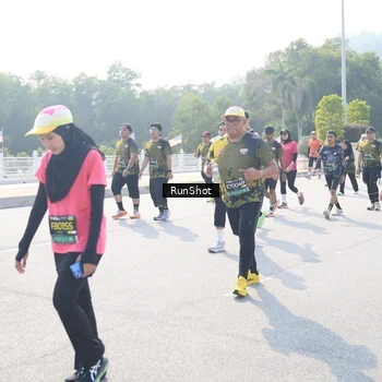 Runner Photo 6931288
