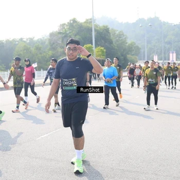 Runner Photo 6931304