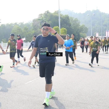 Runner Photo 6931305