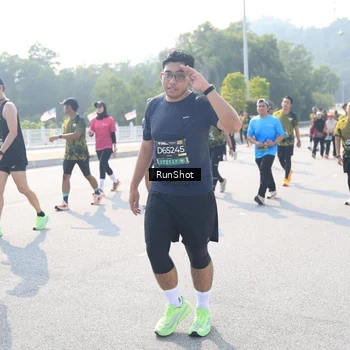 Runner Photo 6931309
