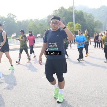 Runner Photo 6931312