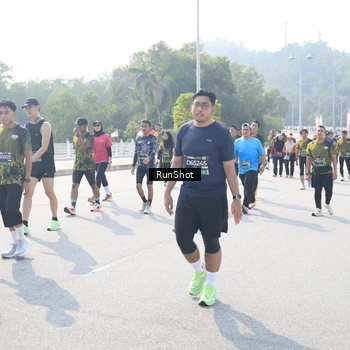 Runner Photo 6931323