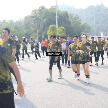 Runner Photo 6931343