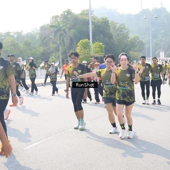 Runner Photo 6931348