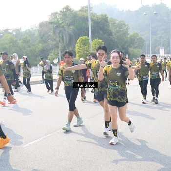 Runner Photo 6931349