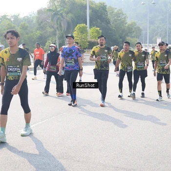 Runner Photo 6931360