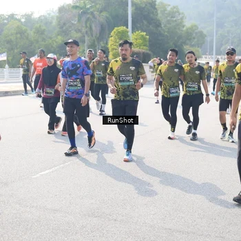 Runner Photo 6931362
