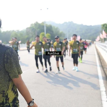 Runner Photo 6931380