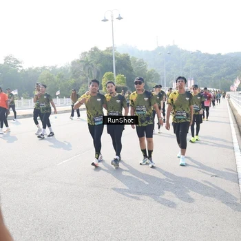 Runner Photo 6931396