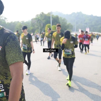 Runner Photo 6931411