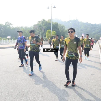 Runner Photo 6931413