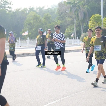 Runner Photo 6931434