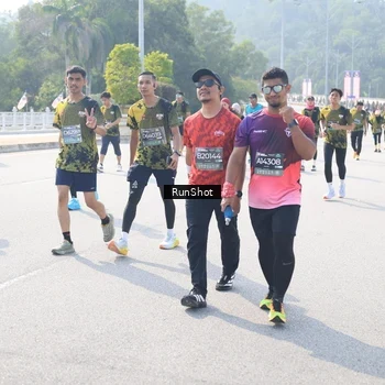 Runner Photo 6931439