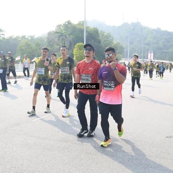 Runner Photo 6931441