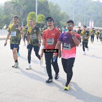 Runner Photo 6931442
