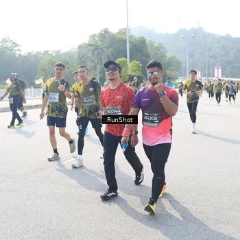 Runner Photo 6931446