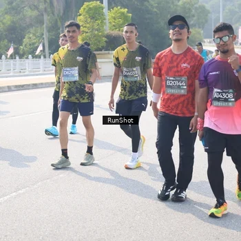 Runner Photo 6931447