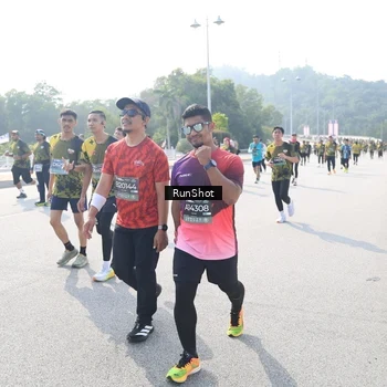 Runner Photo 6931453