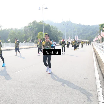 Runner Photo 6931467