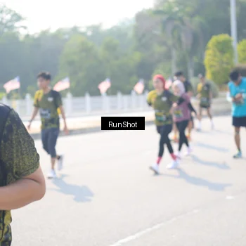Runner Photo 6931471