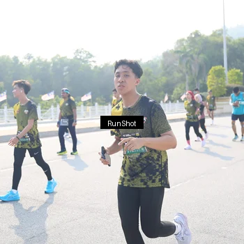 Runner Photo 6931475