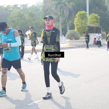 Runner Photo 6931502