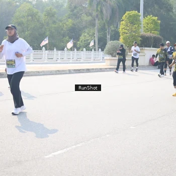 Runner Photo 6931513