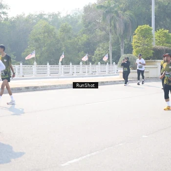 Runner Photo 6931519
