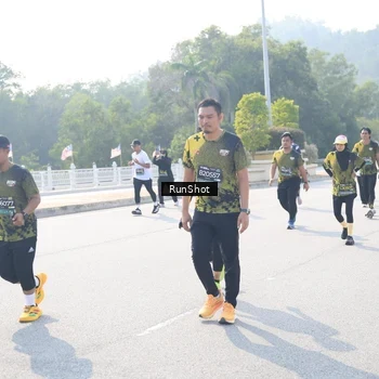 Runner Photo 6931543