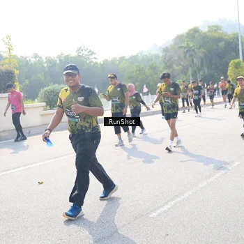 Runner Photo 6931590