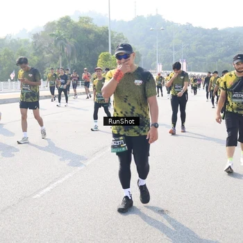 Runner Photo 6931595