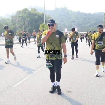 Runner Photo 6931598