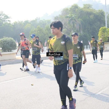 Runner Photo 6931642