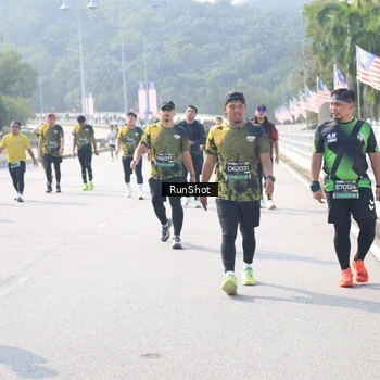 Runner Photo 6931643