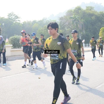 Runner Photo 6931644