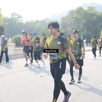 Runner Photo 6931655